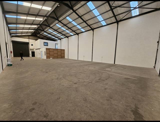 840M² WAREHOUSE TO LET IN RIVERGATE